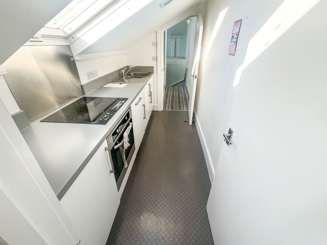 Flat 3, 62 Northcote Road, Twickenham, Richmond upon Thames, TW1 1PA