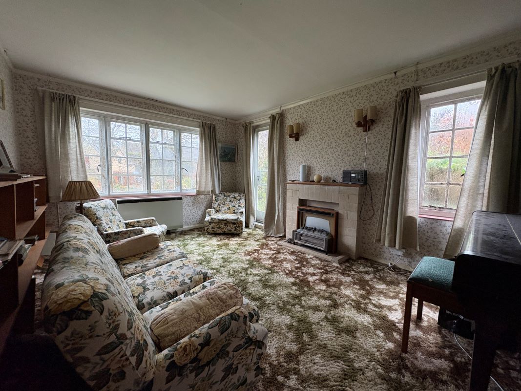 Greenways, The Green, Quenington, Cirencester, Gloucestershire, GL7 5BS