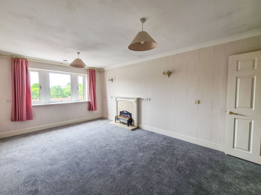 Flat 9 Ashfields, 26-30 Alma Road, Reigate, Surrey, RH2 0BZ