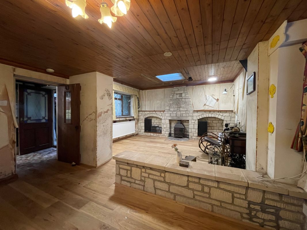 New Stone House, 4 The Tannery, Northleach, Cheltenham, Gloucestershire, GL54 3HT