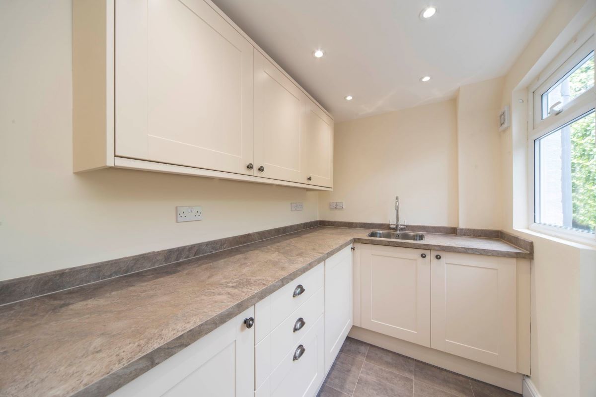 83 Woodside Road, Tonbridge, Kent, TN9 2PB