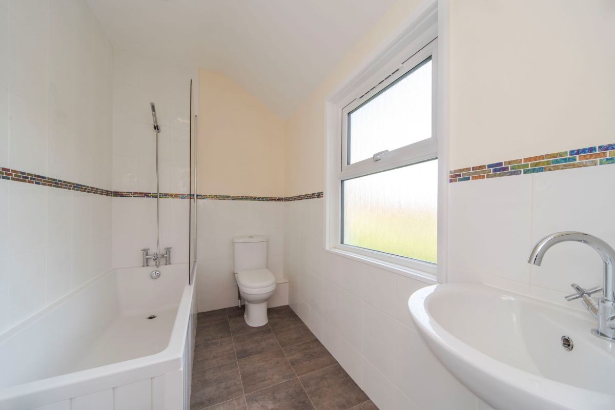 83 Woodside Road, Tonbridge, Kent, TN9 2PB