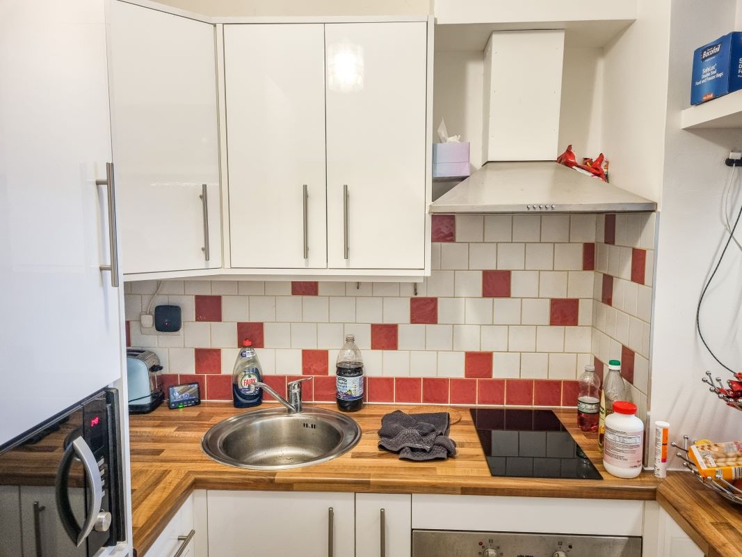 127B Queens Road, Watford, Hertfordshire, WD17 2QL