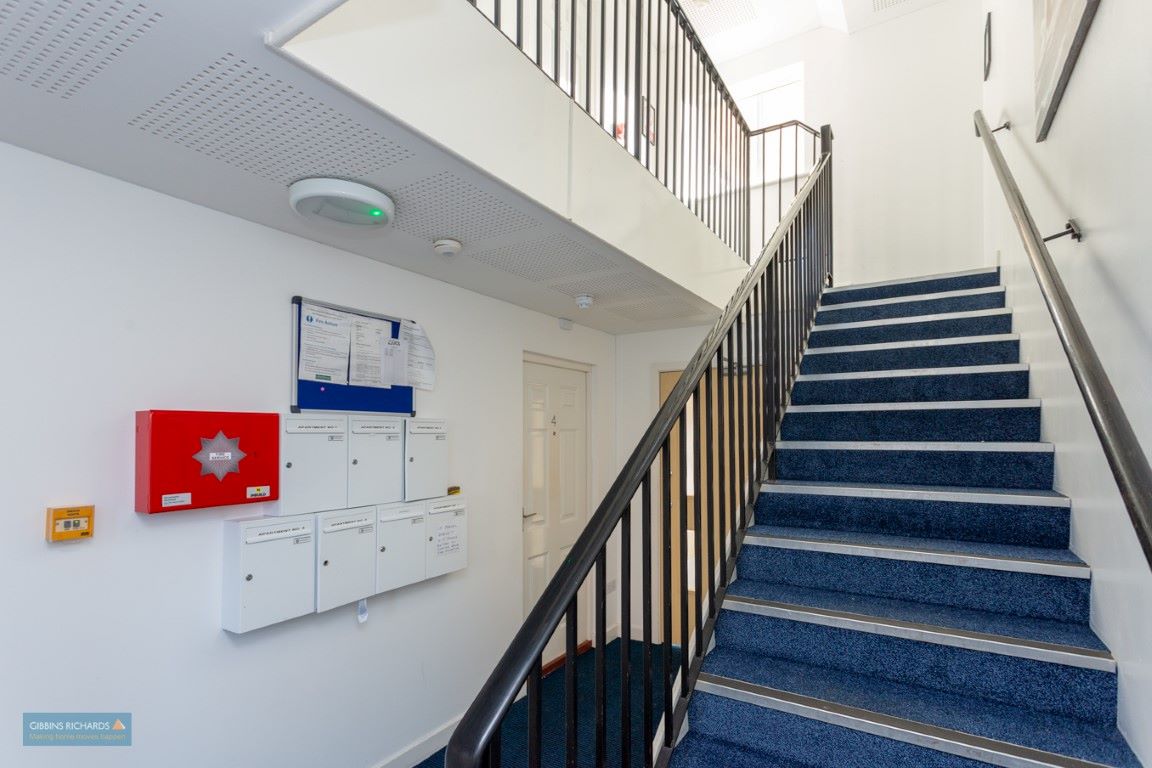 Apartment 2, 9 Manley Gardens, Bridgwater, Somerset, TA6 3EF