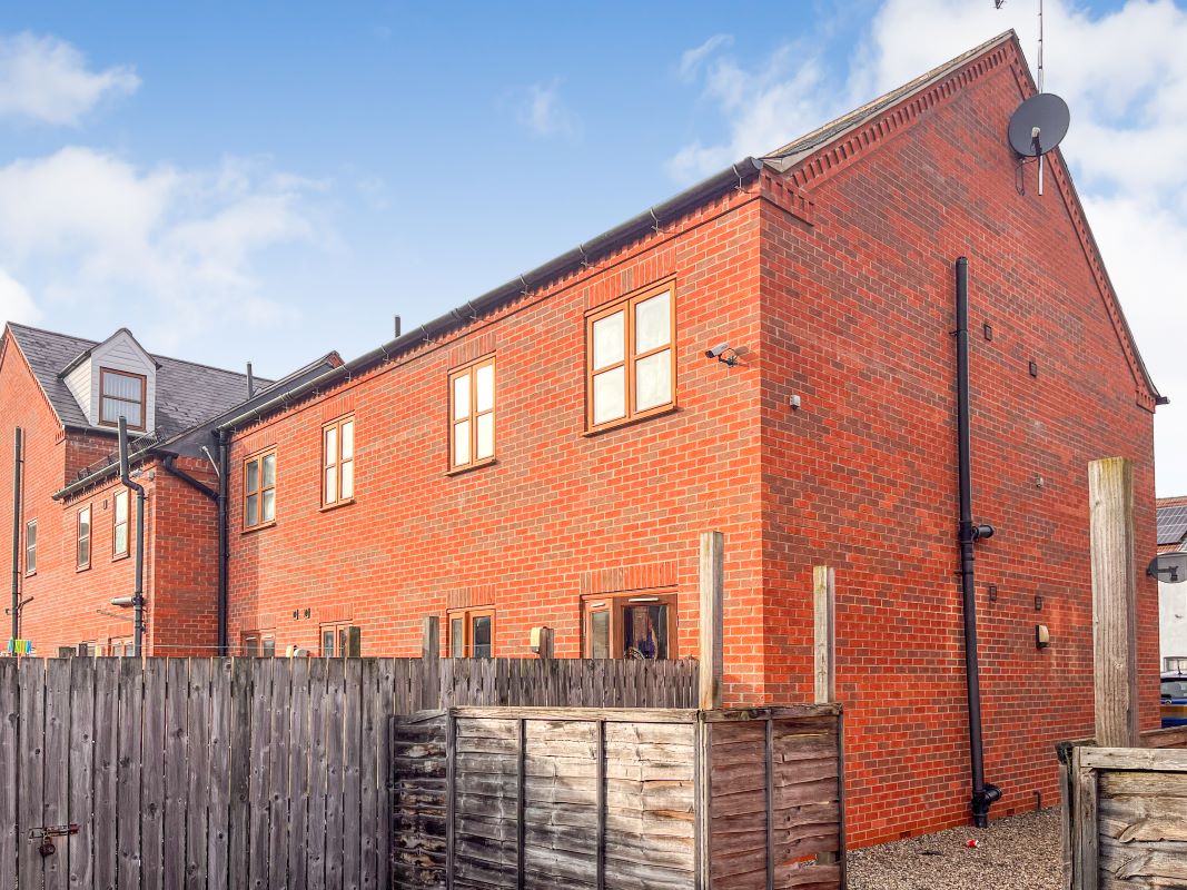 13, 14, 15 & 16 Carlisle Mews, Gainsborough, Lincolnshire, DN21 2HW