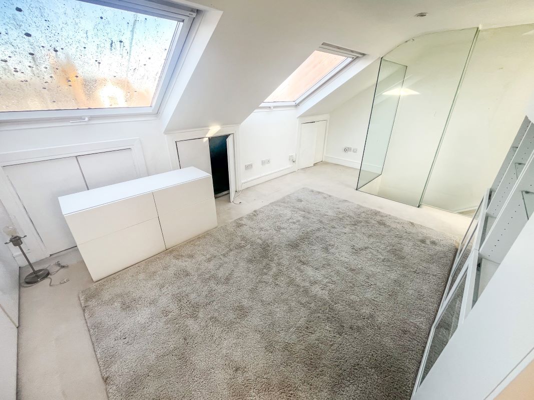 Flat 3, 62 Northcote Road, St Margarets, Richmond upon Thames, TW1 1PA