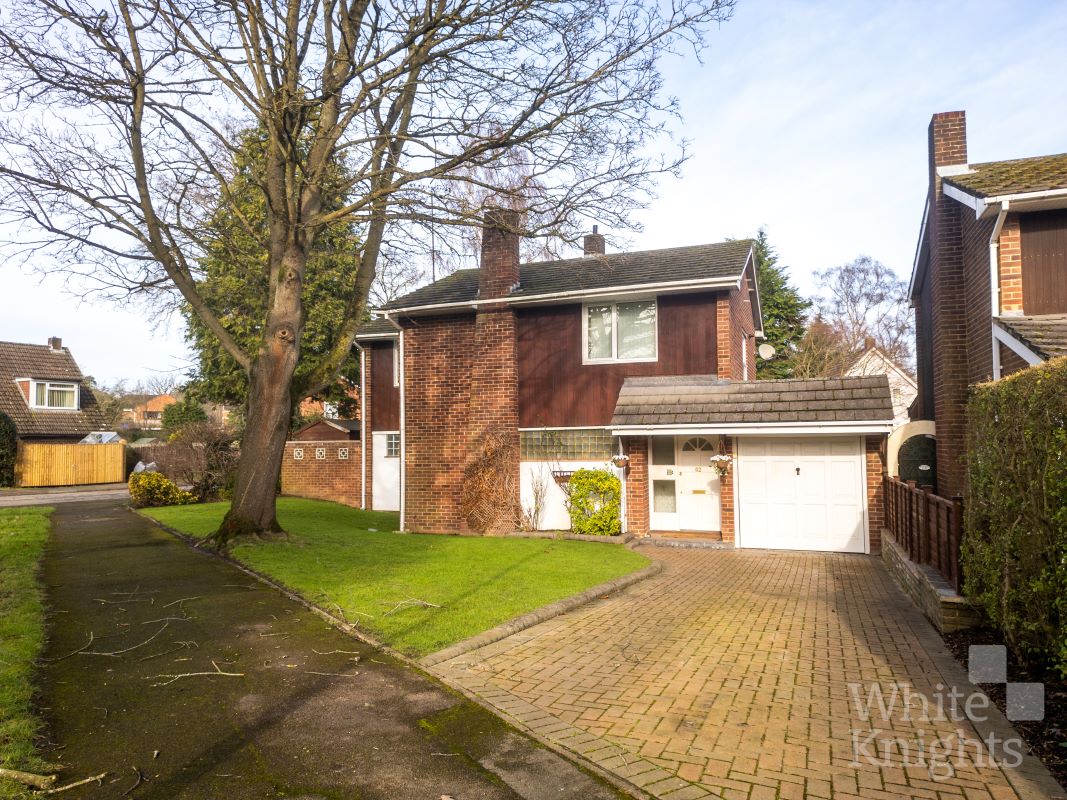 62 Clivedale Road, Woodley, Reading, Berkshire, RG5 3RD