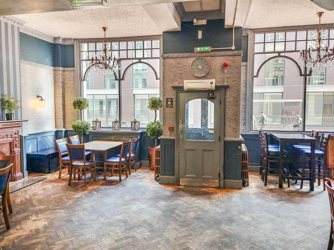 Blagrave Arms, 35 Blagrave Street, Reading, Berkshire, RG1 1PW