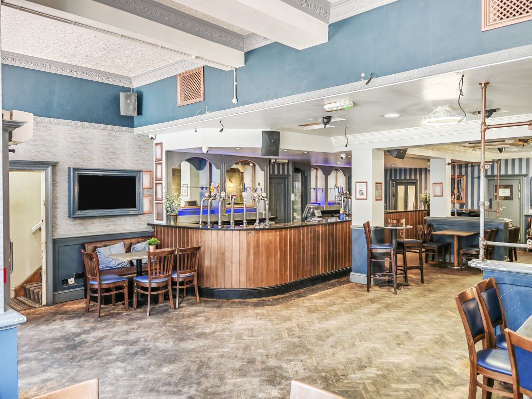 Blagrave Arms, 35 Blagrave Street, Reading, Berkshire, RG1 1PW