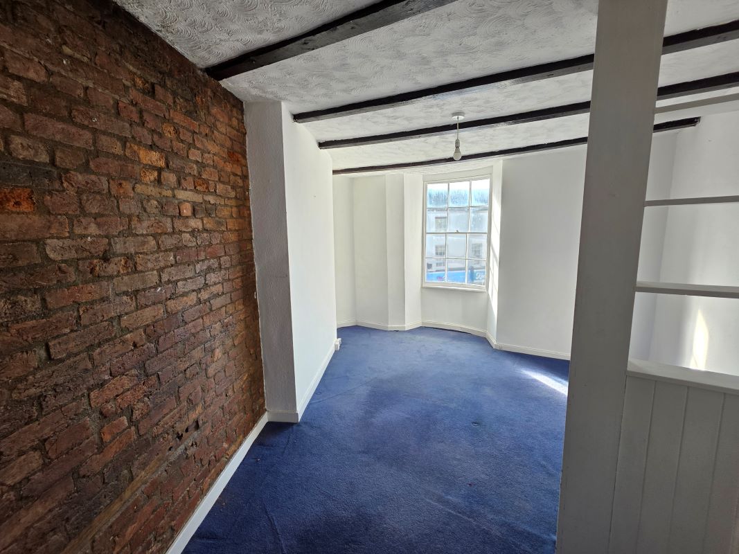 2 Regent Street, Teignmouth, Devon, TQ14 8SW