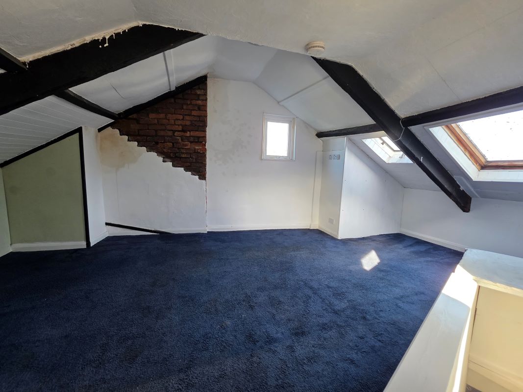 2 Regent Street, Teignmouth, Devon, TQ14 8SW