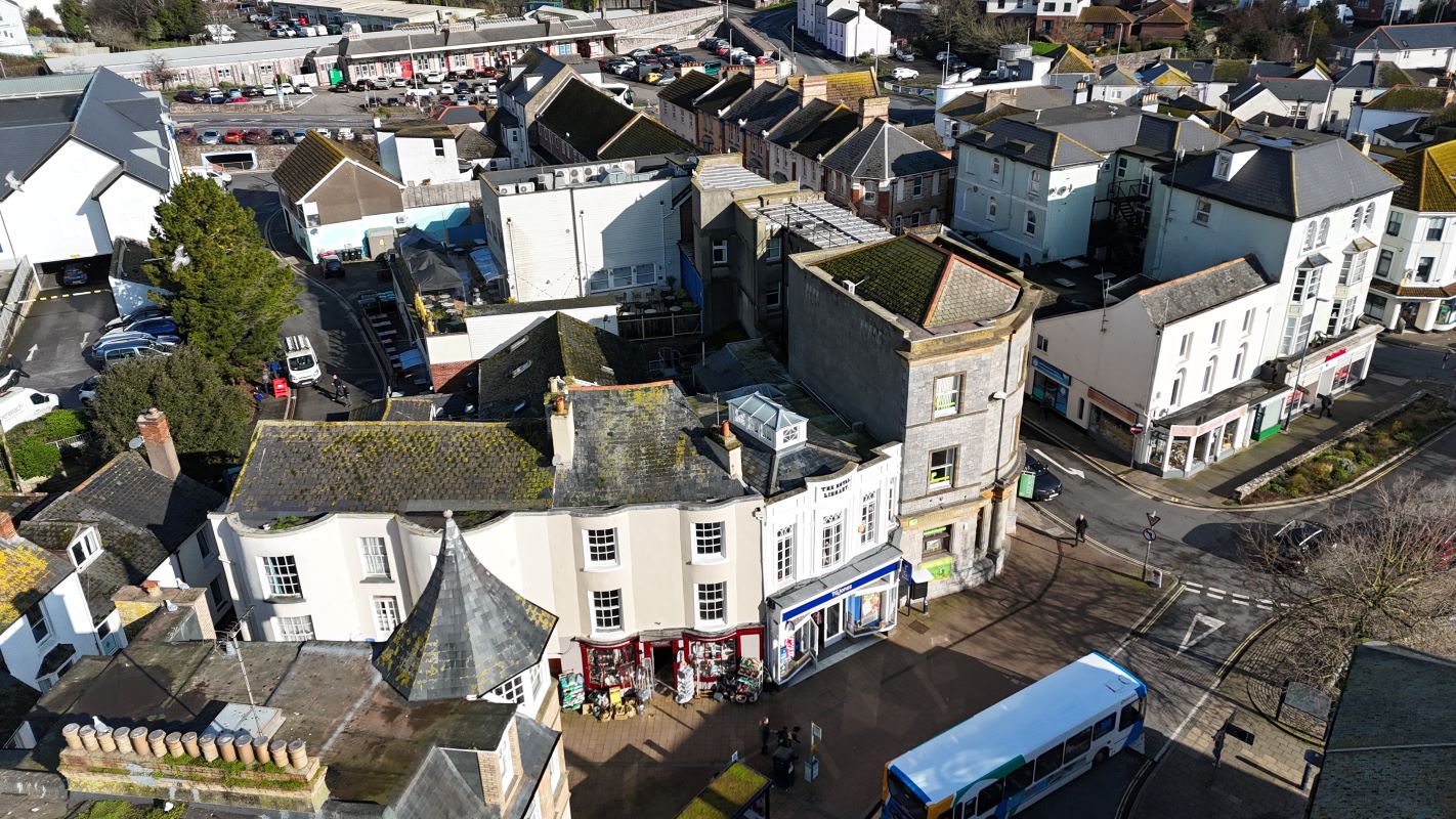 2 Regent Street, Teignmouth, Devon, TQ14 8SW
