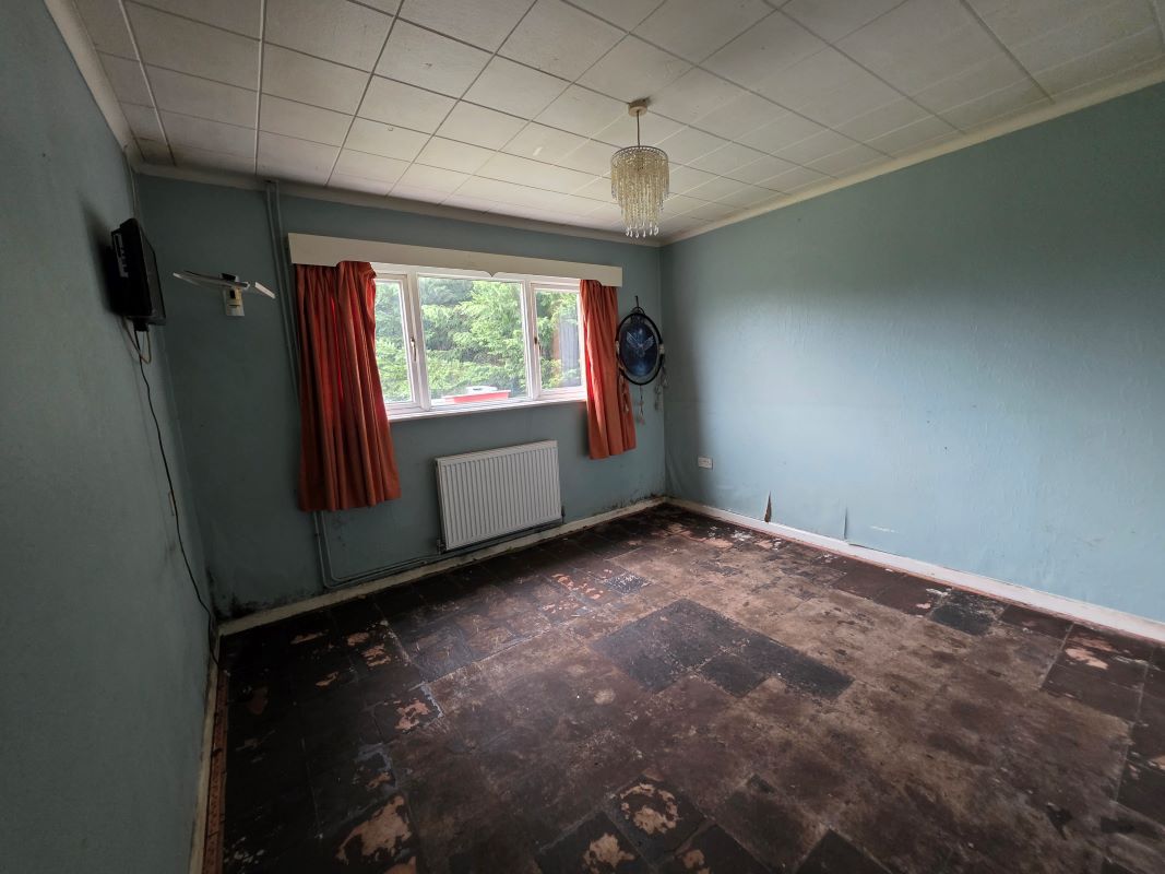 Toll Gate Bungalow, 15 Church Street, Witheridge, Tiverton, Devon, EX16 8AP