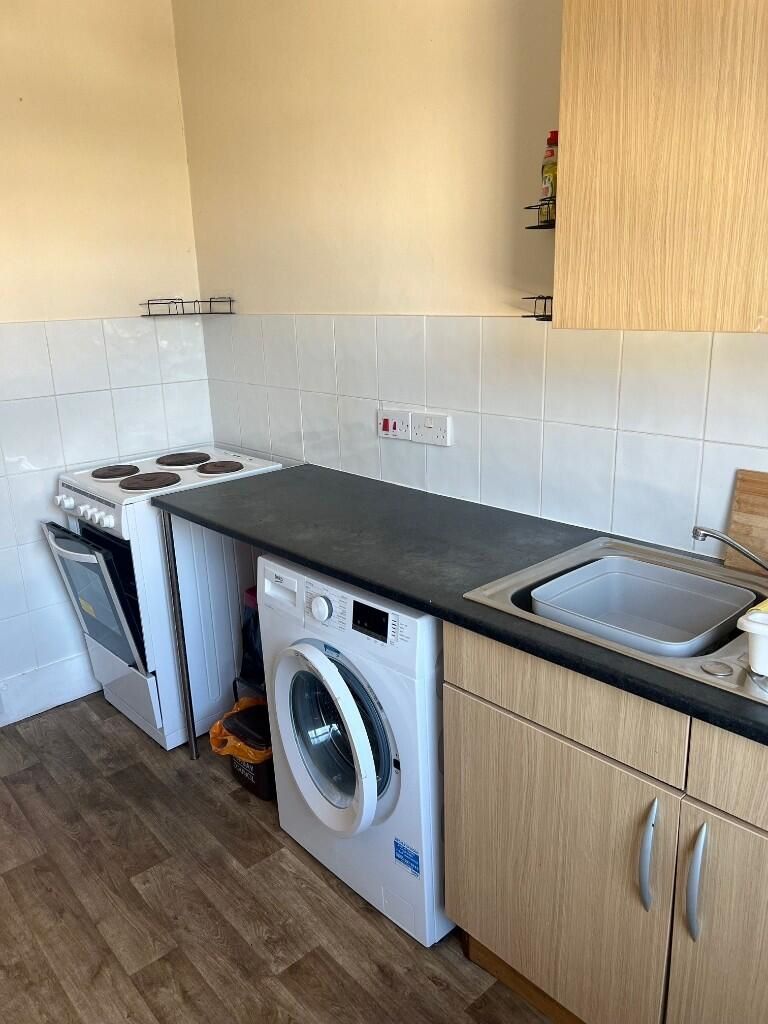 37 Rock Road, Torquay, Devon, TQ2 5SR