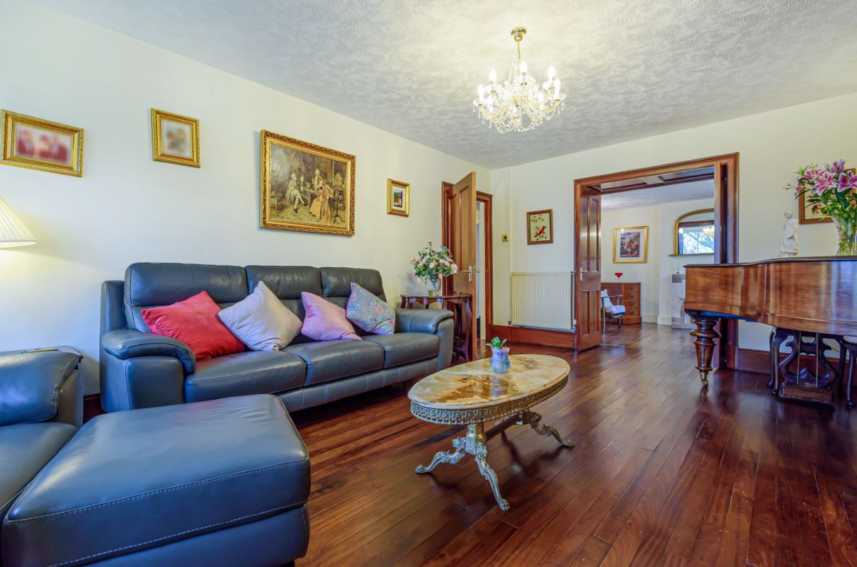 The Old Post Office, Thornhill Road, South Marston, Swindon, Wiltshire, SN3 4RY