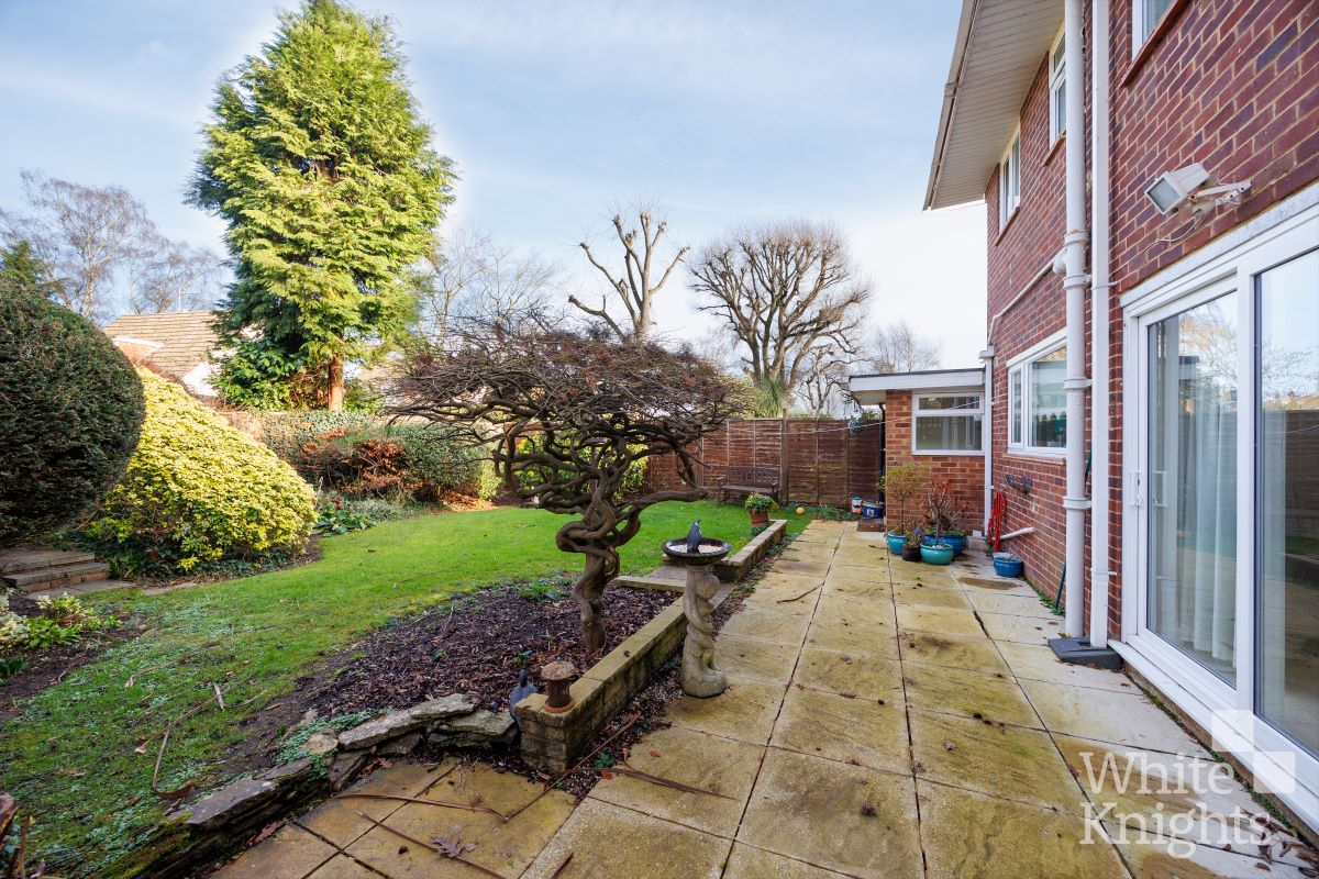 62 Clivedale Road, Woodley, Reading, Berkshire, RG5 3RD