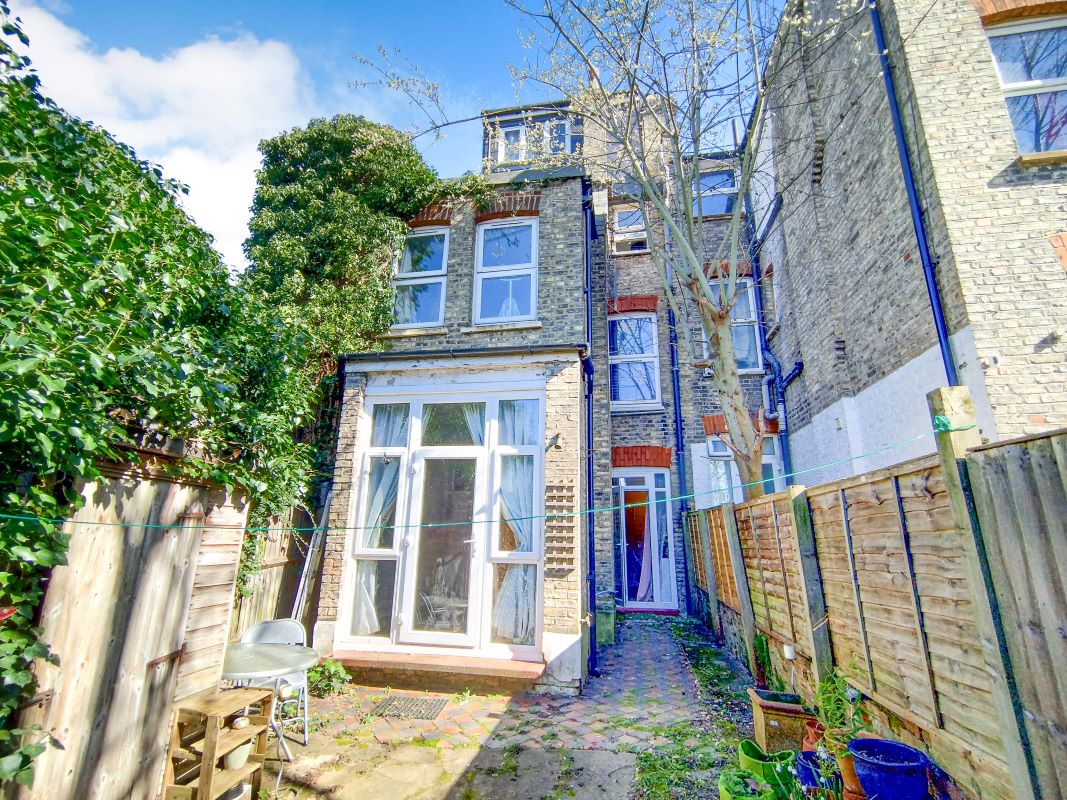 62 & 62a Hillfield Avenue, Crouch End, London, N8 7DN