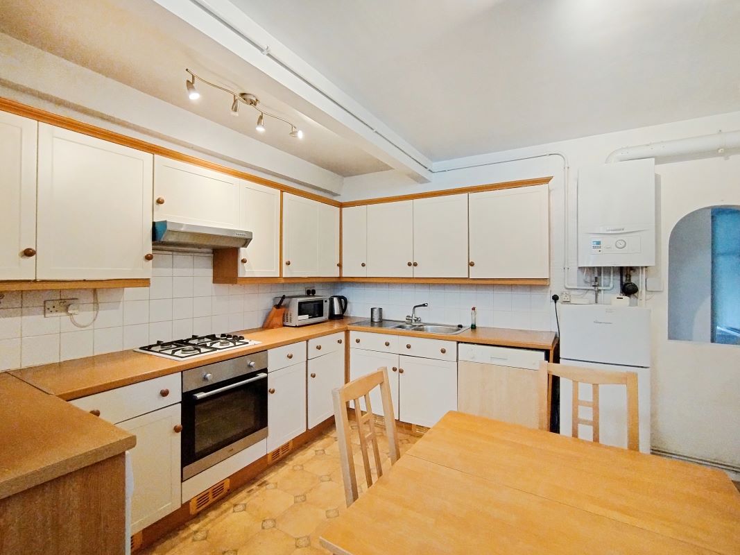 62 & 62a Hillfield Avenue, Crouch End, London, N8 7DN