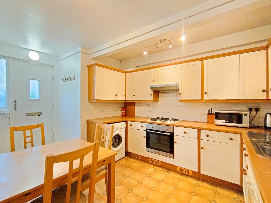 62 & 62a Hillfield Avenue, Crouch End, London, N8 7DN