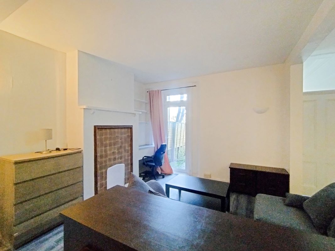 62 & 62a Hillfield Avenue, Crouch End, London, N8 7DN