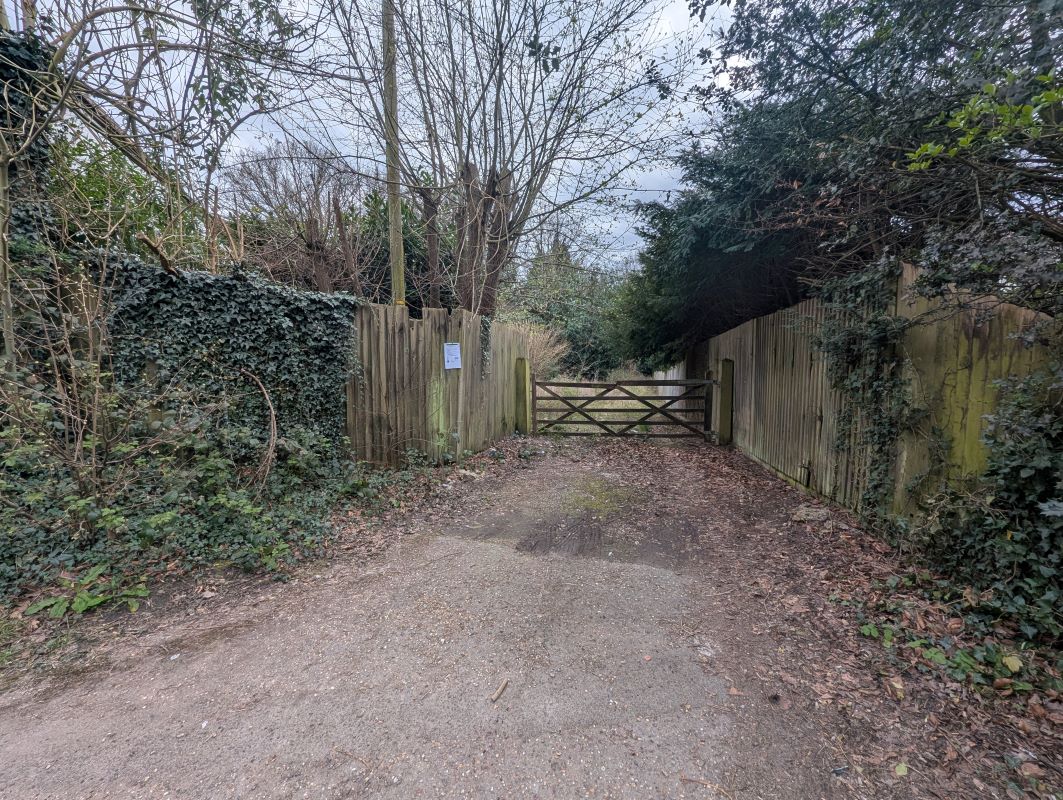 Land at and to the rear of Heath View Cottages, 3 Copthorne Common, Copthorne, Crawley, West Sussex, RH10 3LF