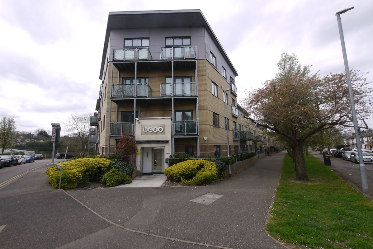 Flat 2 Helen House, Rollason Way, Brentwood, Essex, CM14 4AQ