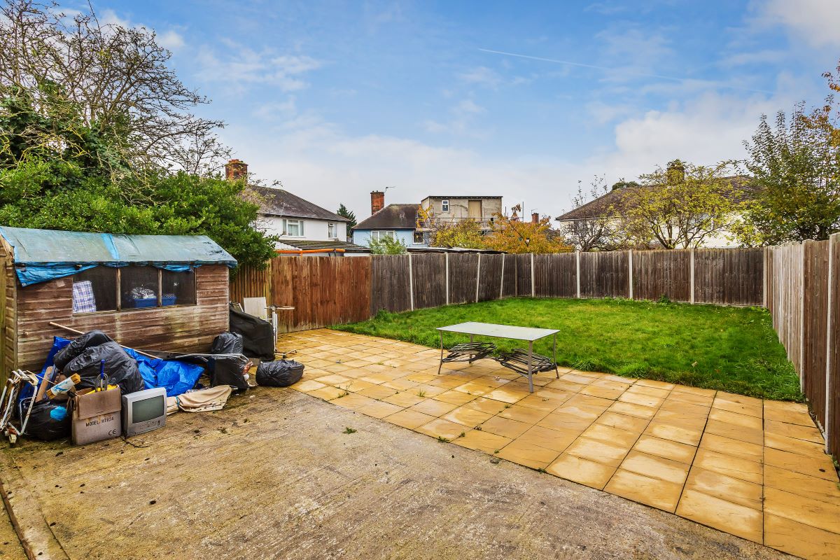 1 Camden Way, Thornton Heath, Surrey, CR7 8AX