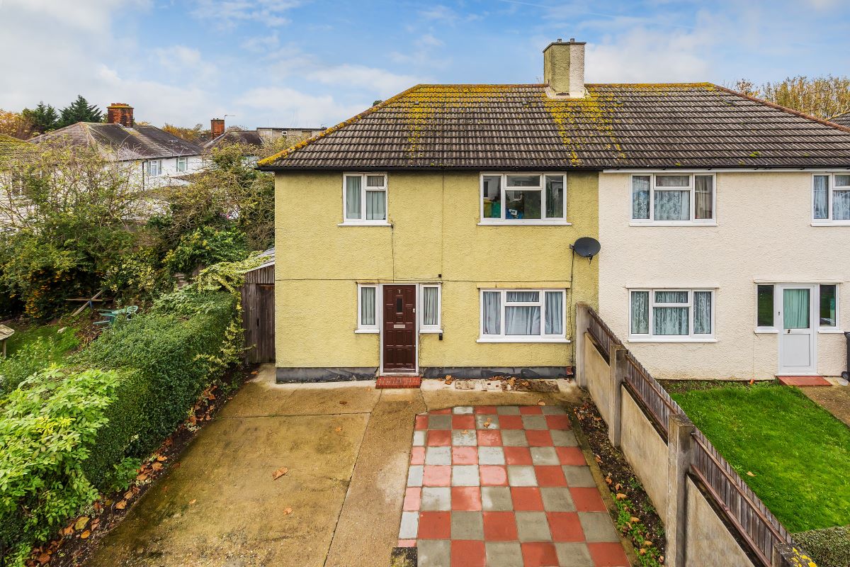 1 Camden Way, Thornton Heath, Surrey, CR7 8AX