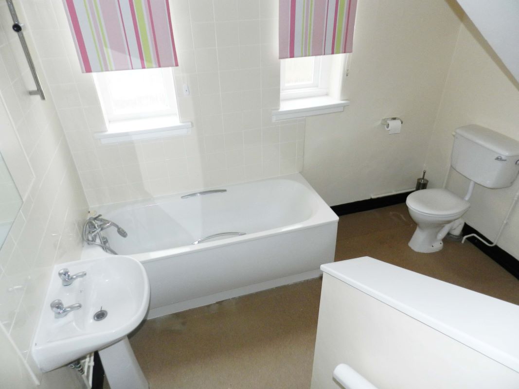 6 Selborne Place, Littlehampton, West Sussex, BN17 5NH