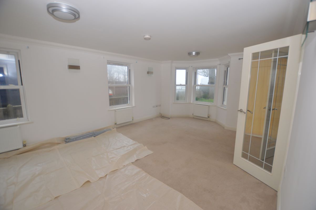 Flats 1, 2 and 3 Dovercourt, 1 Marine Parade, Harwich, Essex, CO12 3LB