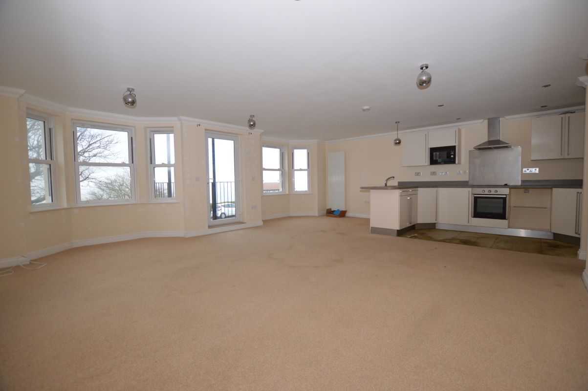 Flats 1, 2 and 3 Dovercourt, 1 Marine Parade, Harwich, Essex, CO12 3LB