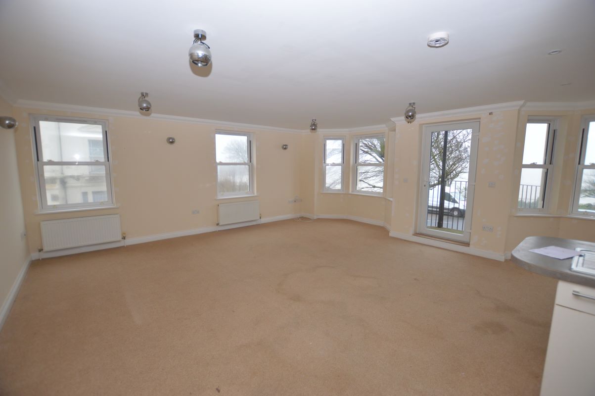 Flats 1, 2 and 3 Dovercourt, 1 Marine Parade, Harwich, Essex, CO12 3LB