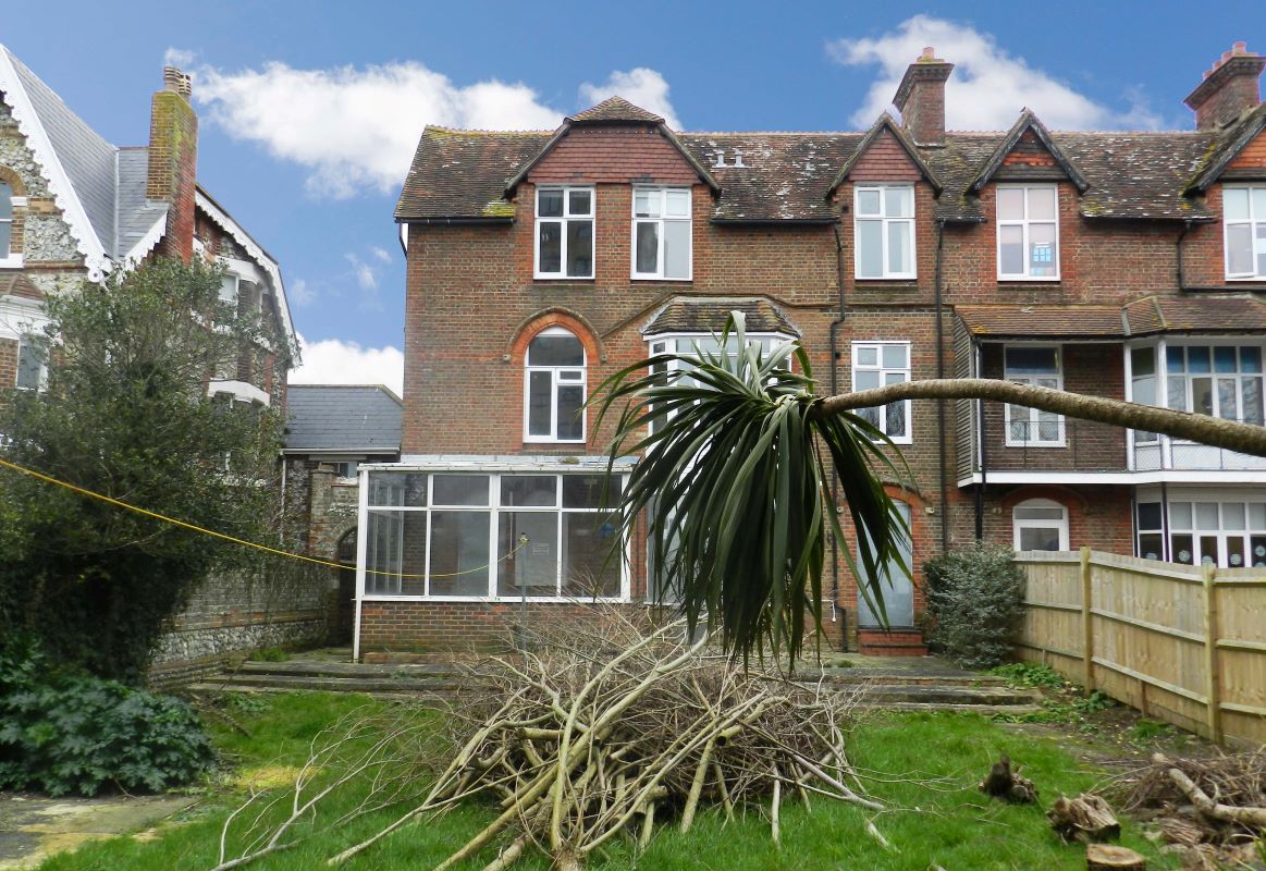 6 Selborne Place, Littlehampton, West Sussex, BN17 5NH