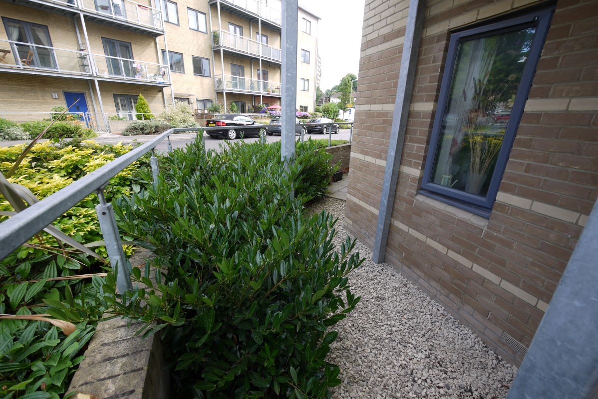 Flat 2 Helen House, Rollason Way, Brentwood, Essex, CM14 4AQ