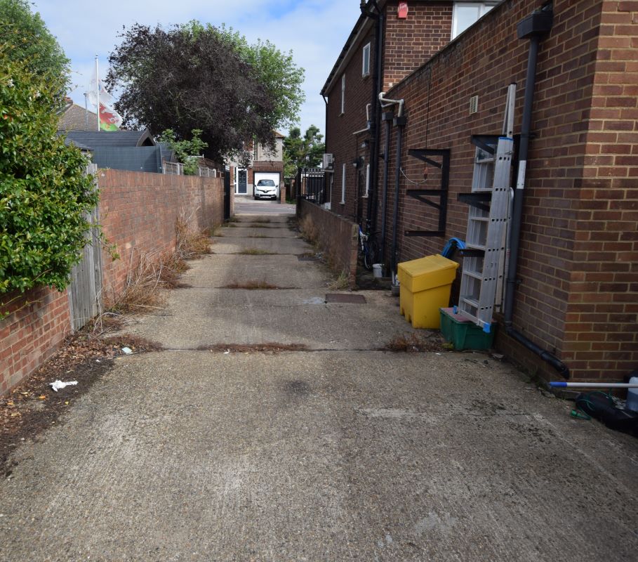 Garage at Eastbrook Drive, Rush Green, Romford, Essex, RM7 0YX