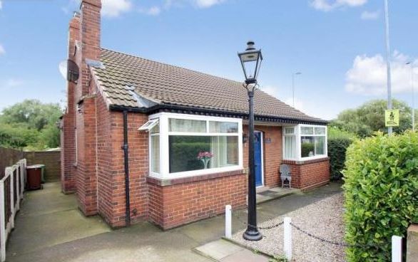 4 Selby Road, Garforth, Leeds, West Yorkshire, LS25 1LS