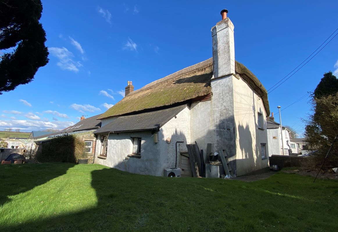 The Barnstaple Inn, Road from Red Post Cross to Balls Corner, Burrington, Umberleigh, Devon, EX37 9JG