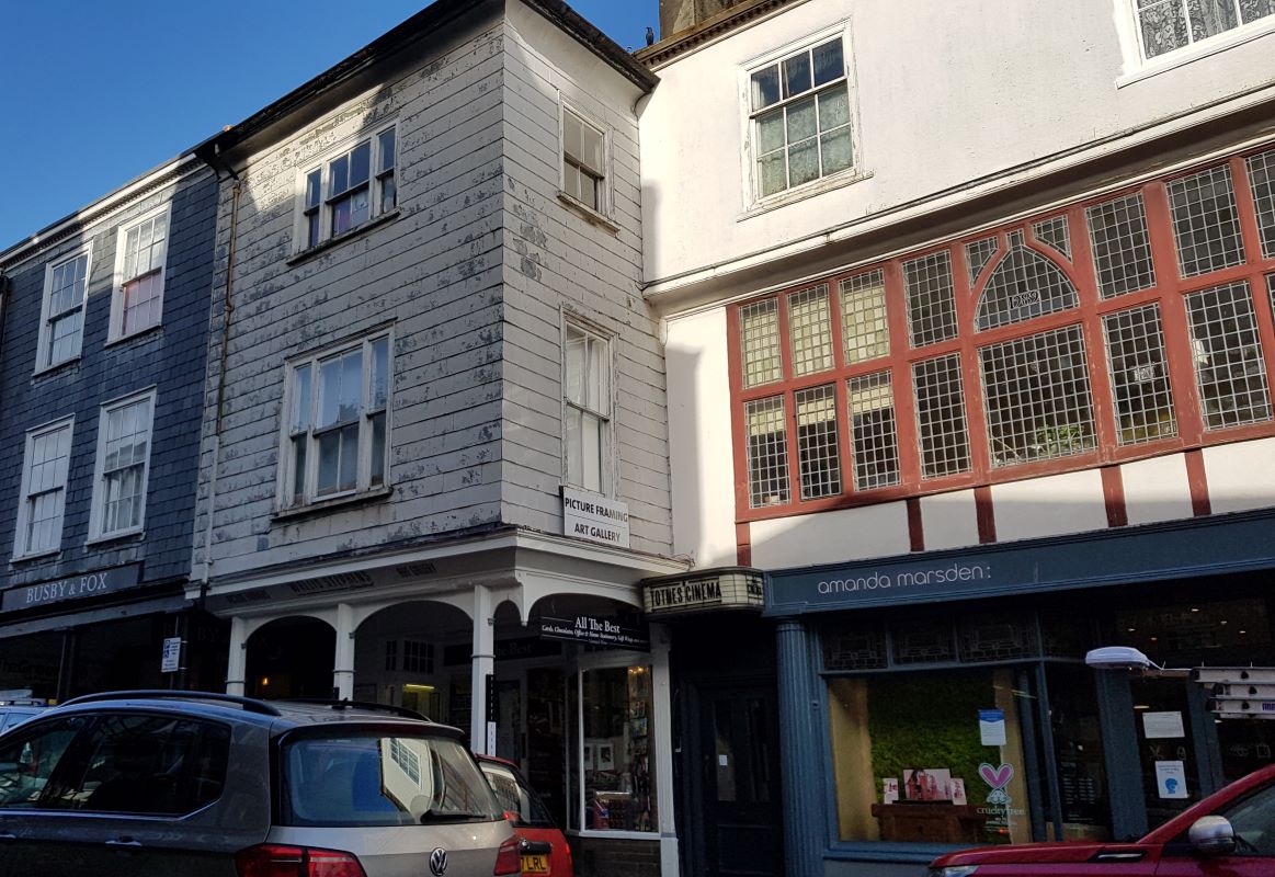29 High Street, Totnes, Devon, TQ9 5NP