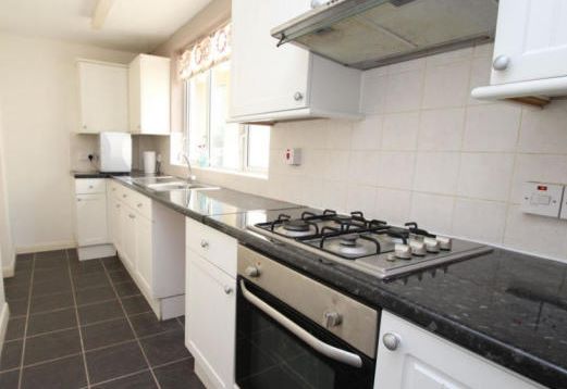 Flat 3 Longpark Lodge, 66 Thurlow Road, Torquay, Devon, TQ1 3EG