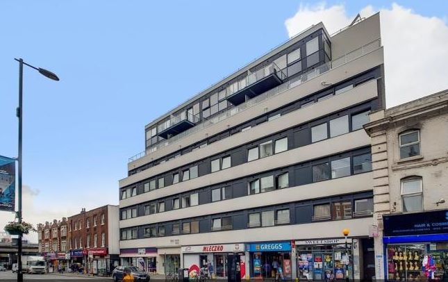 Flat 38 Green Dragon House, 64-70 High Street, Croydon, Surrey, CR0 1FS