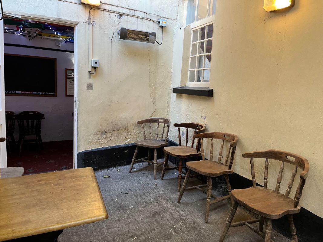The Kings Arms, 4 King Street, South Molton, Devon, EX36 3BL