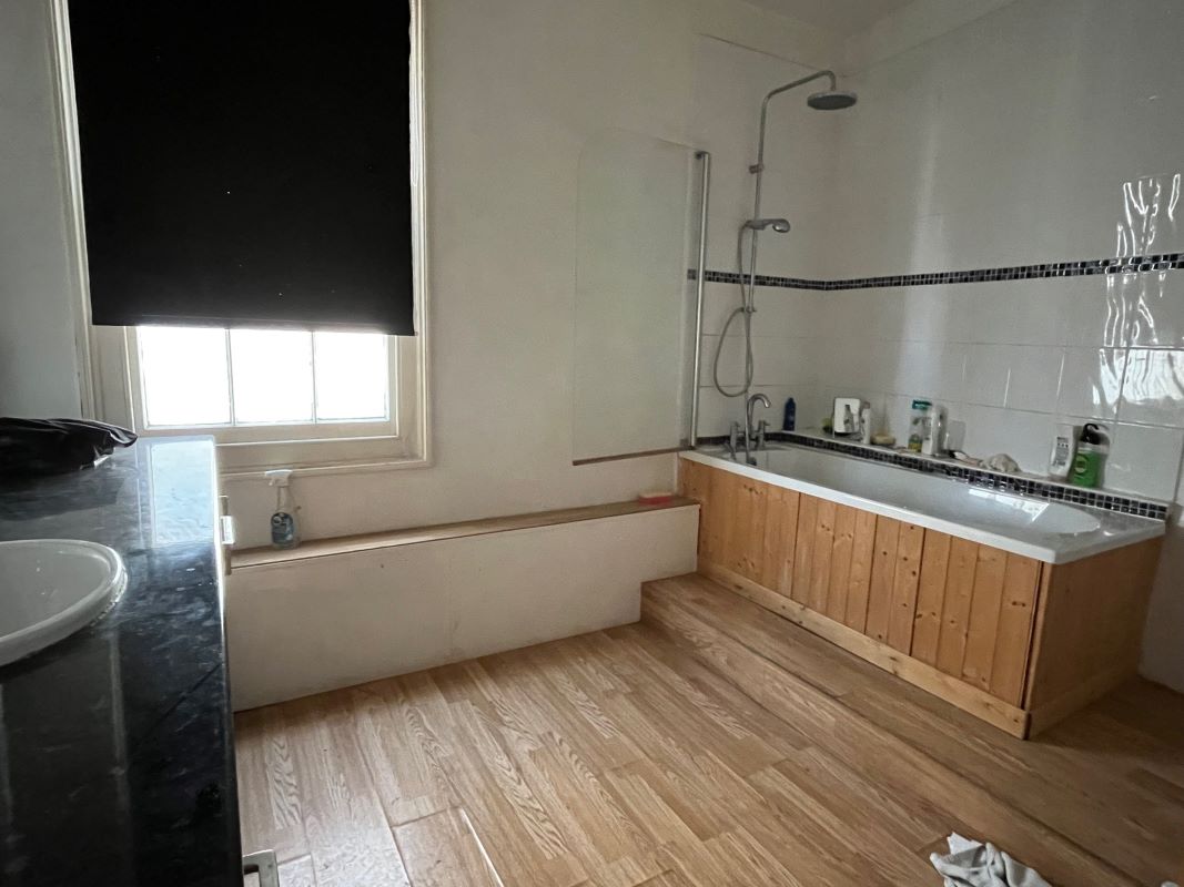 The Kings Arms, 4 King Street, South Molton, Devon, EX36 3BL