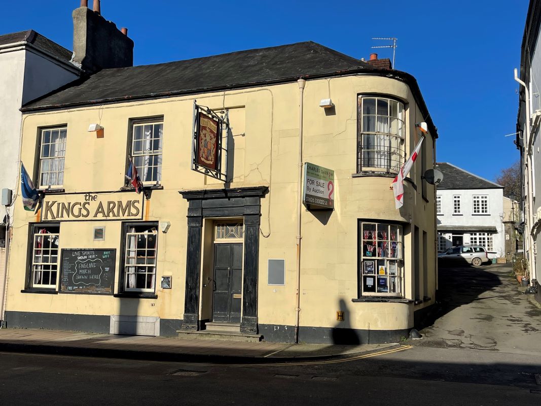 The Kings Arms, 4 King Street, South Molton, Devon, EX36 3BL