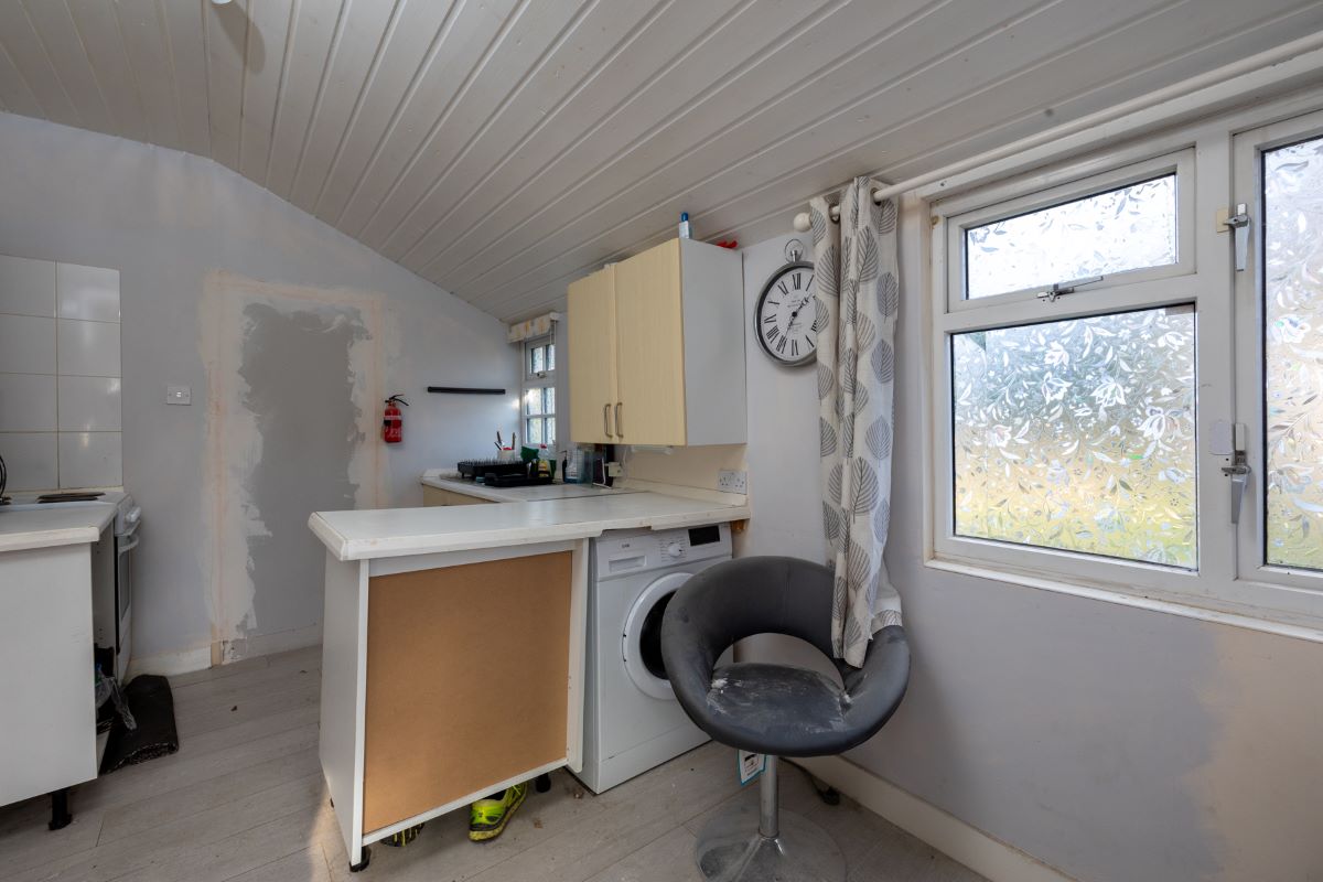 43 Palmerstone Road, Earley, Reading, Berkshire, RG6 1HL