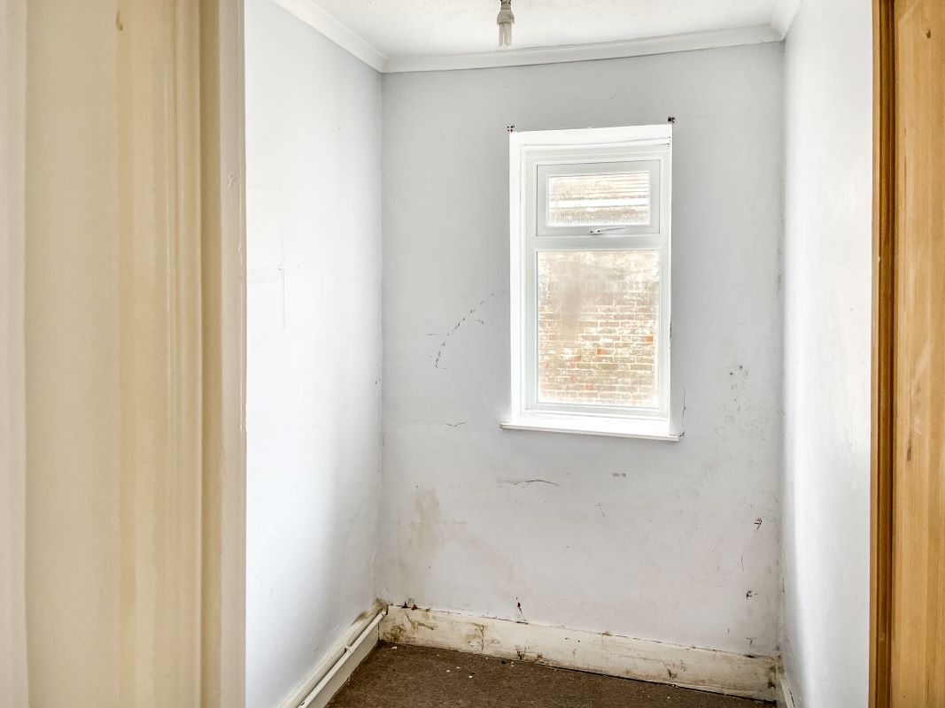 Flat 3, 74 Richmond Road, Worthing, West Sussex, BN11 4AF