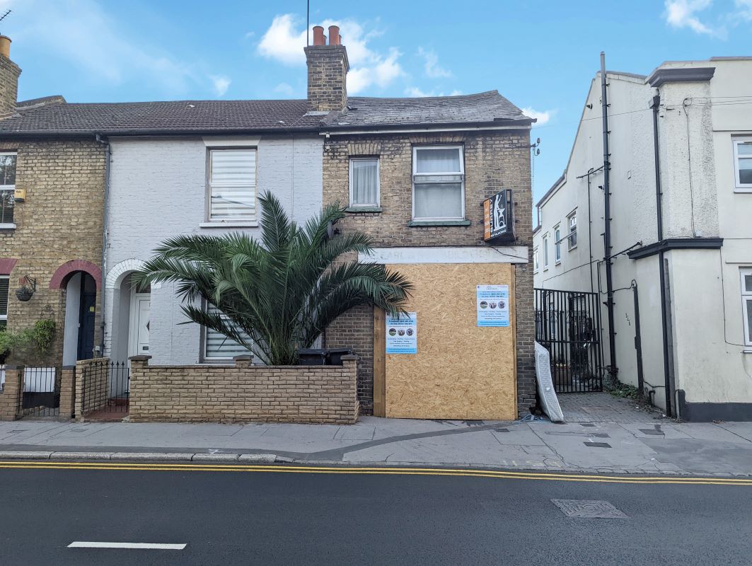 128A Southbridge Road & 21 Dering Road, Croydon, Surrey, CR0 1AF