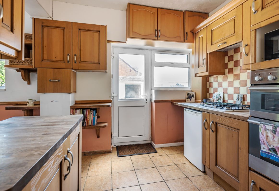 4 Radnor Court, Longcot, Faringdon, Oxfordshire, SN7 7TB