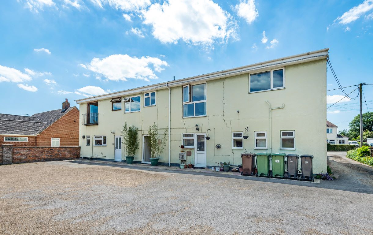 4 Radnor Court, Longcot, Faringdon, Oxfordshire, SN7 7TB