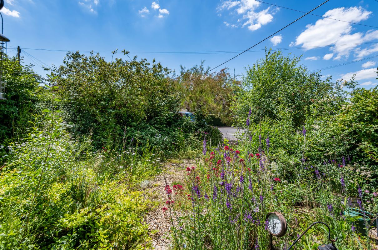 4 Radnor Court, Longcot, Faringdon, Oxfordshire, SN7 7TB