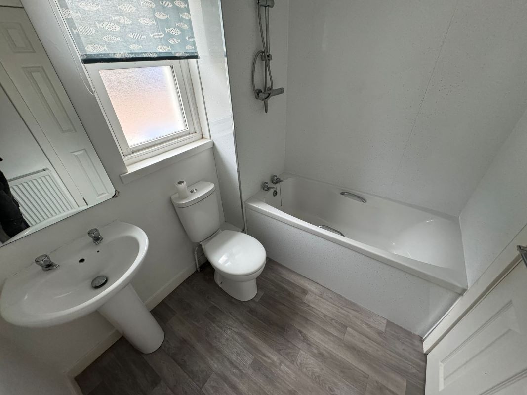 8 Pathhead, Douglas, Lanark, Lanarkshire, ML11 0QJ